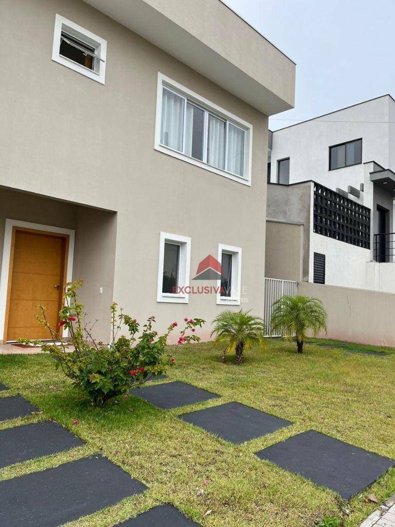 Casa de Condomínio à venda com 4 quartos, 330m² - Foto 2