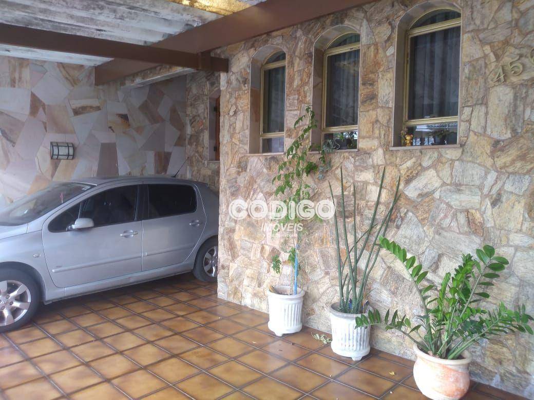 Sobrado à venda com 4 quartos, 100m² - Foto 4