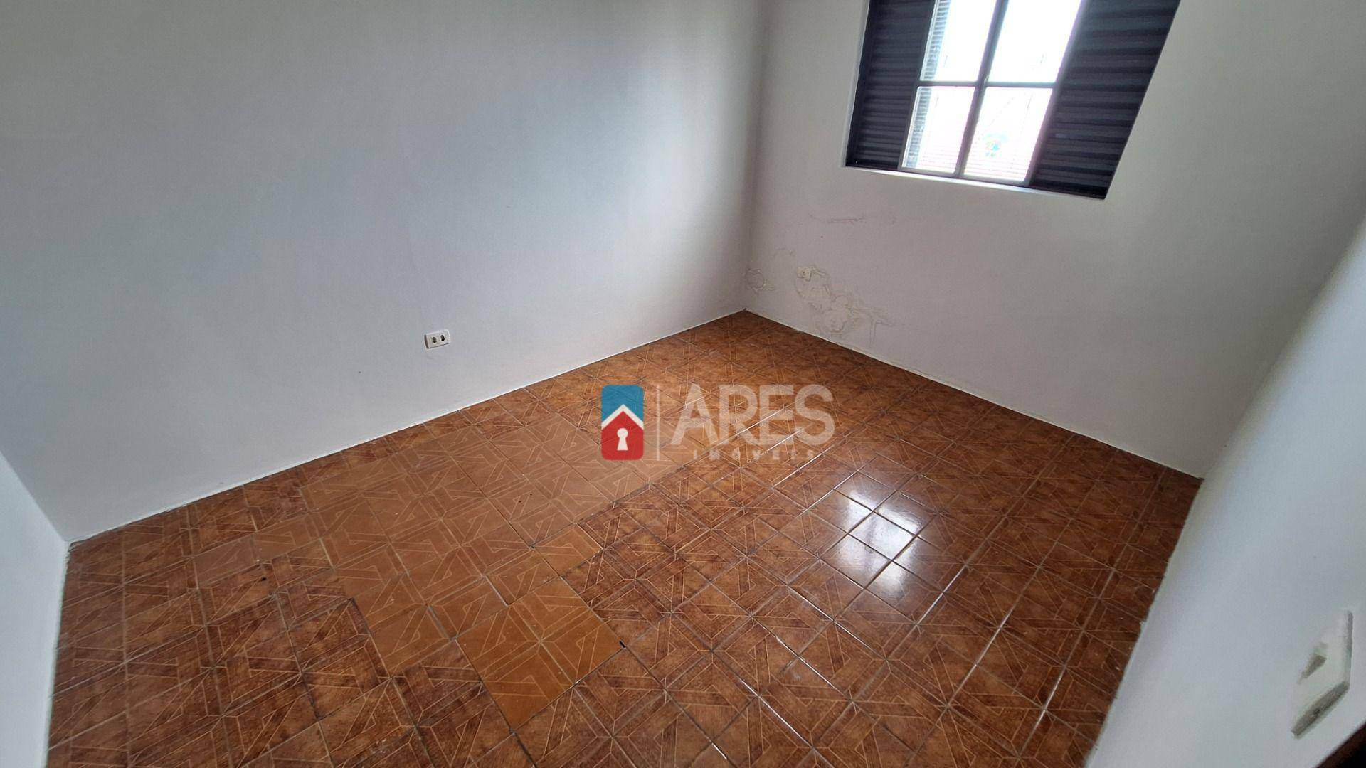 Casa à venda com 5 quartos, 169m² - Foto 11