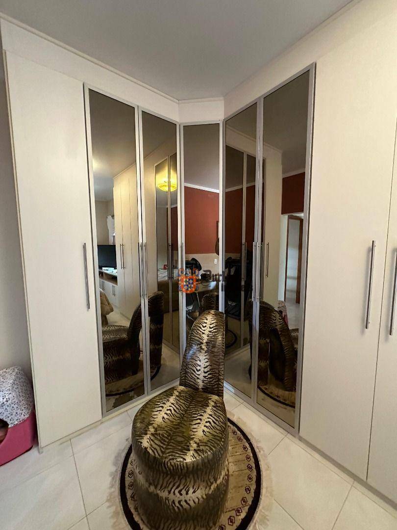 Sobrado à venda com 4 quartos, 330m² - Foto 61