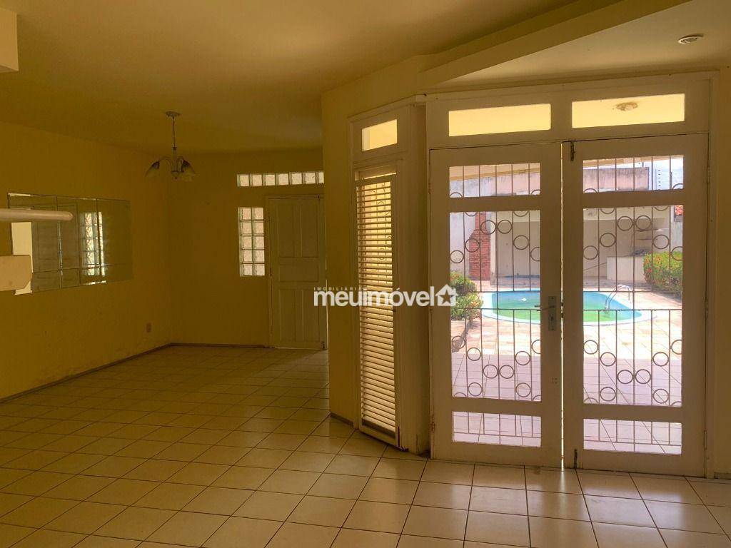 Casa para alugar com 3 quartos, 600m² - Foto 7