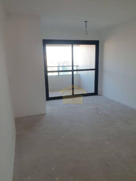 Apartamento à venda com 2 quartos, 70m² - Foto 8