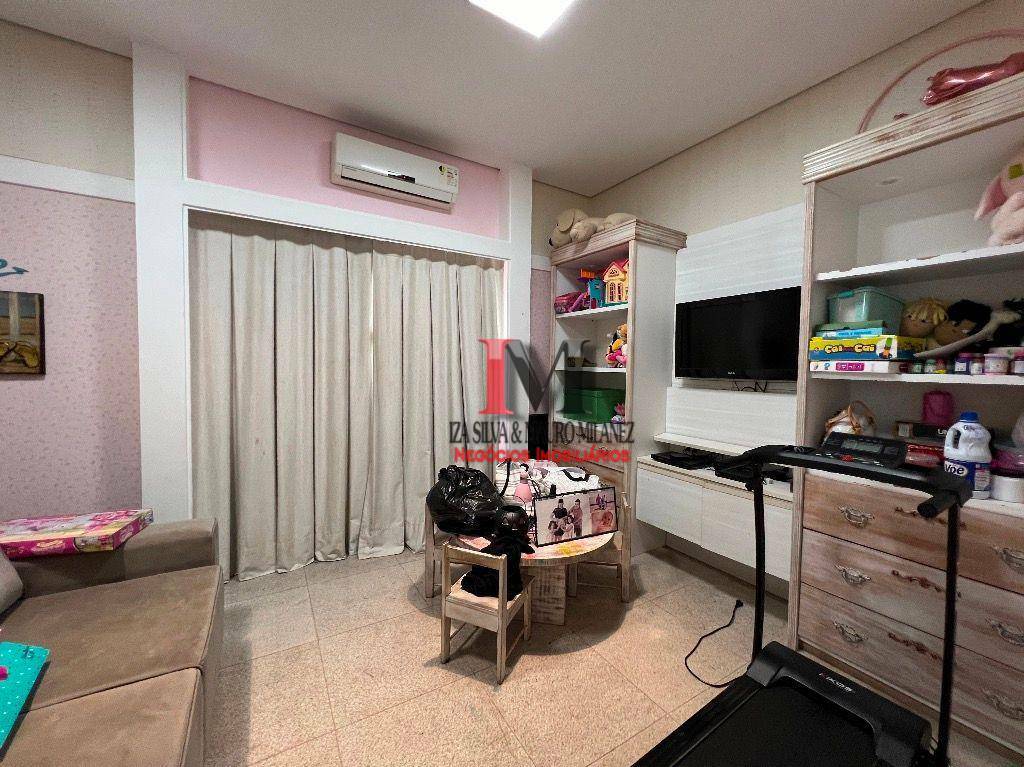 Casa de Condomínio à venda com 4 quartos, 670m² - Foto 45