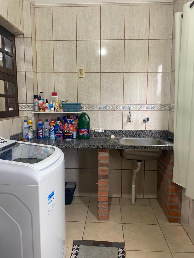 Casa à venda com 3 quartos, 210m² - Foto 23