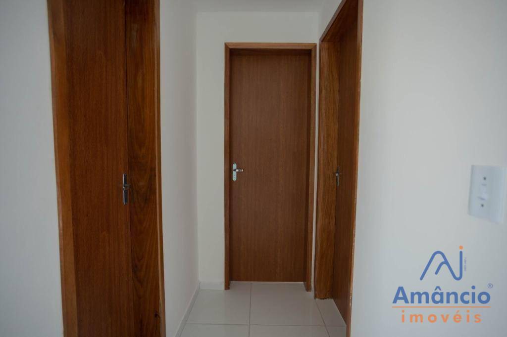 Apartamento à venda com 2 quartos, 45m² - Foto 11