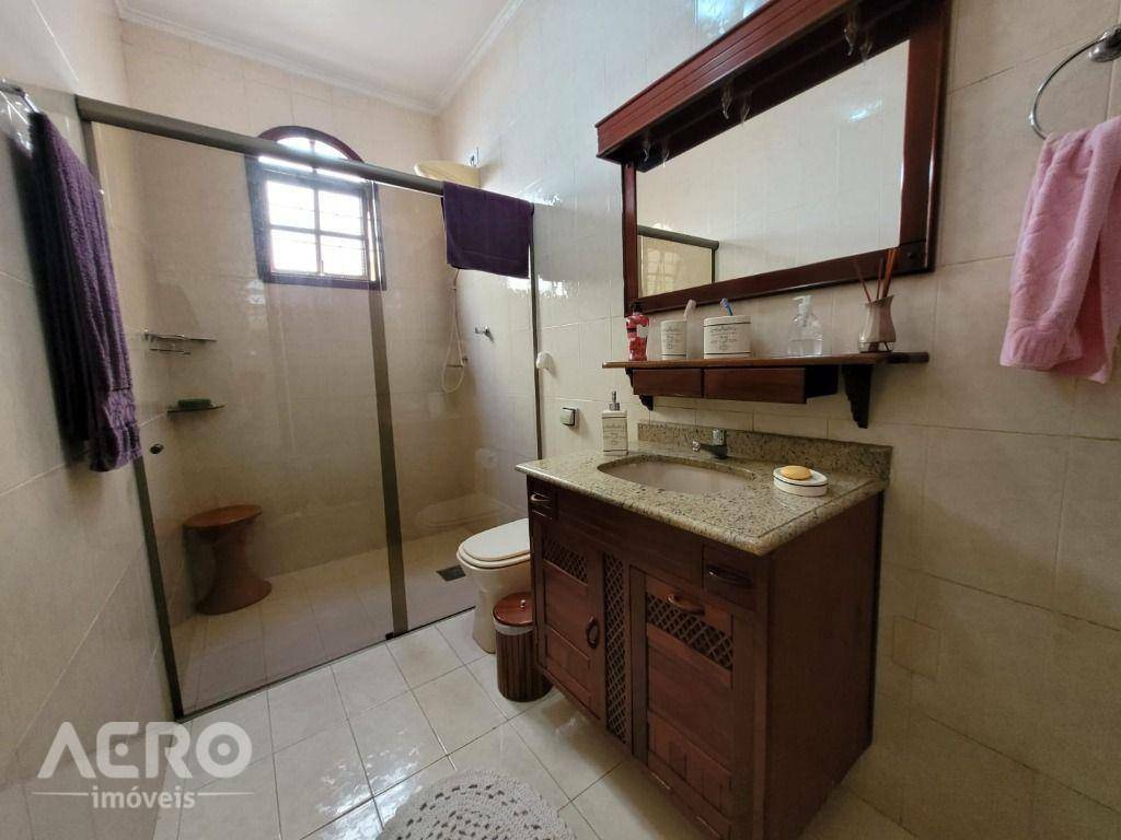 Casa à venda com 3 quartos, 196m² - Foto 25