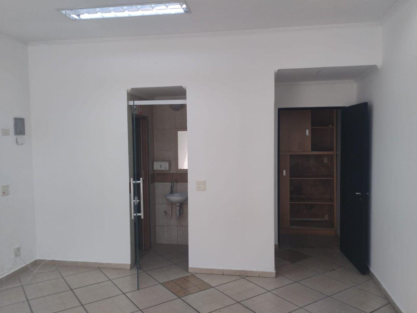 Loja-Salão para alugar, 65m² - Foto 4