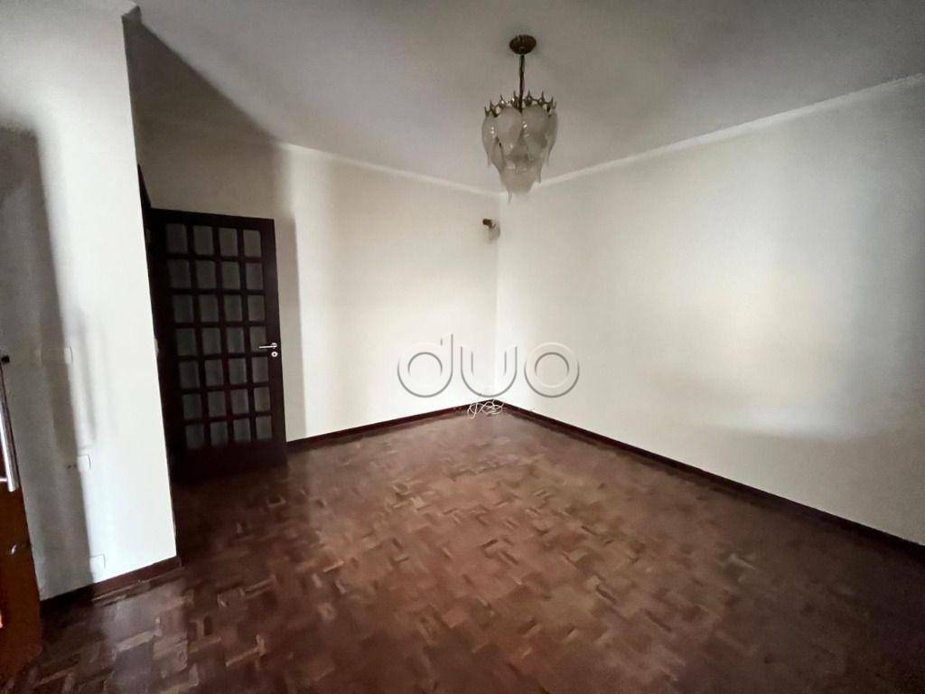 Casa à venda com 3 quartos, 200m² - Foto 8