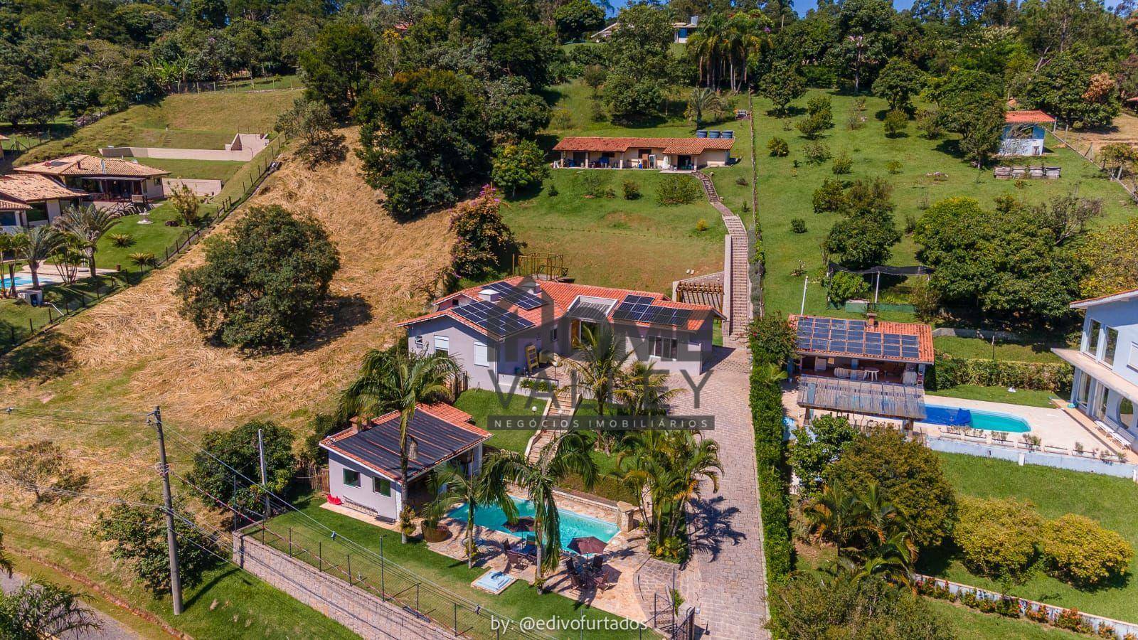 Casa de Condomínio à venda com 4 quartos, 384m² - Foto 3