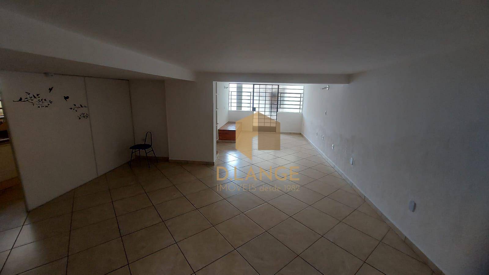 Casa para alugar com 4 quartos, 240m² - Foto 28