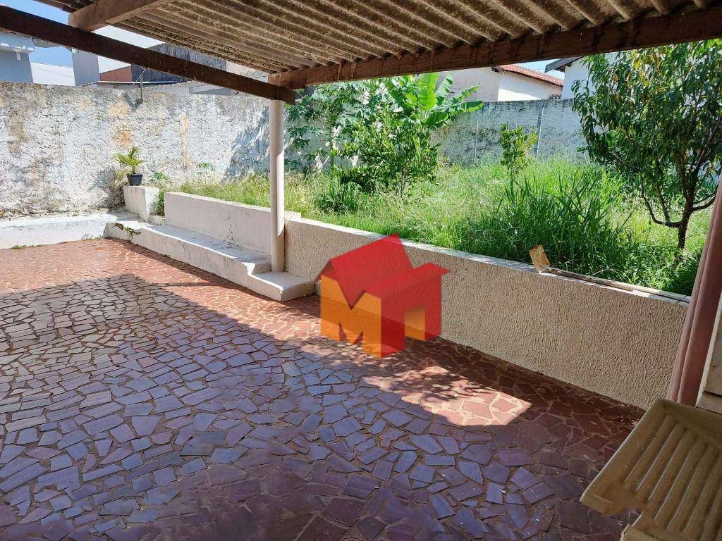 Casa à venda com 4 quartos, 150m² - Foto 14