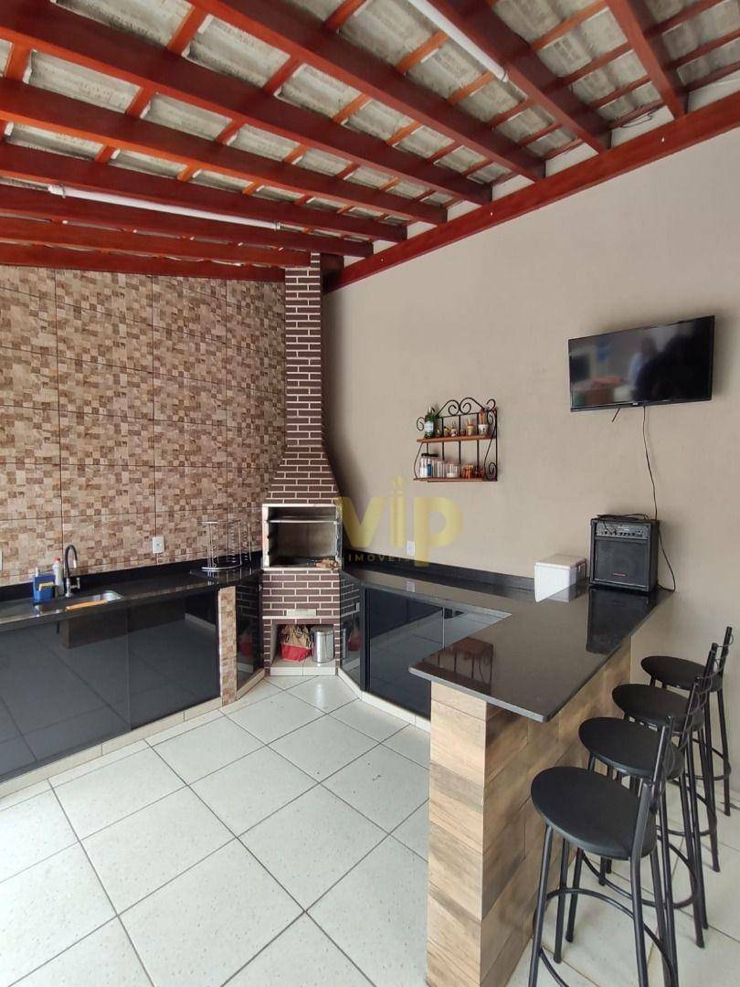 Casa à venda com 3 quartos, 150m² - Foto 2