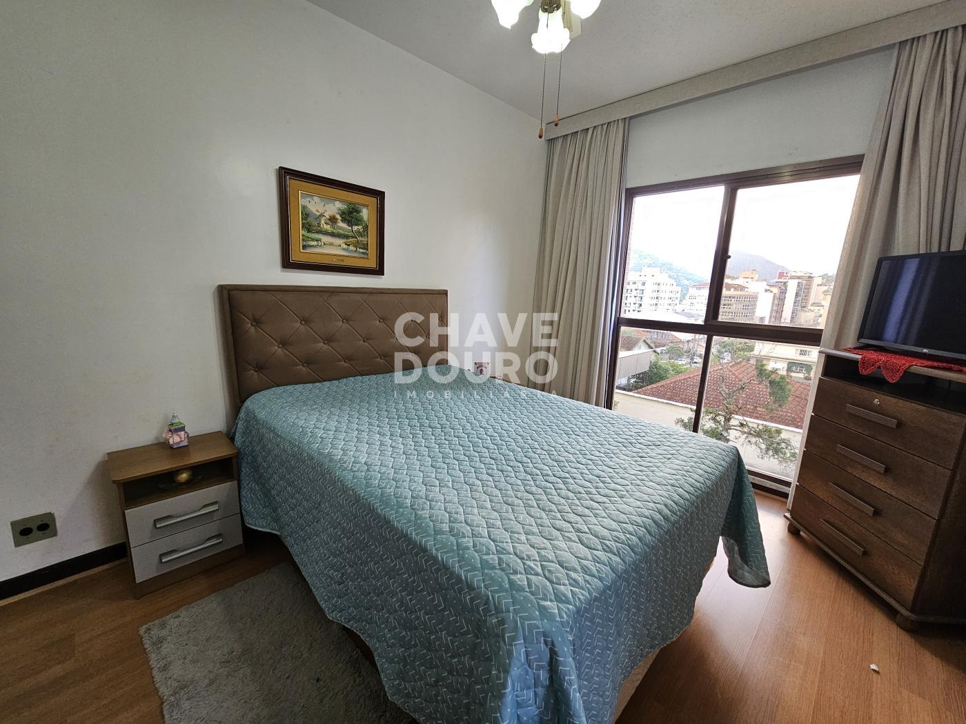 Apartamento à venda com 4 quartos, 257m² - Foto 10