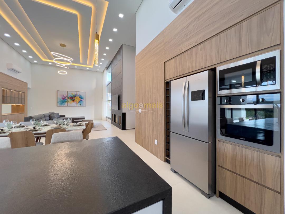Casa de Condomínio à venda com 4 quartos, 268m² - Foto 28
