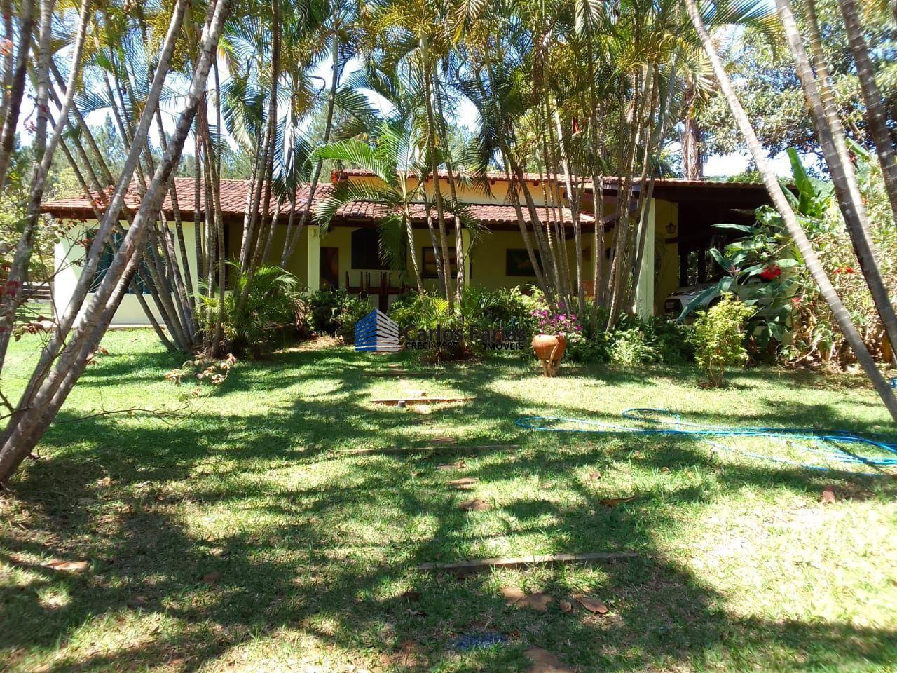 Chácara à venda com 3 quartos, 180m² - Foto 1