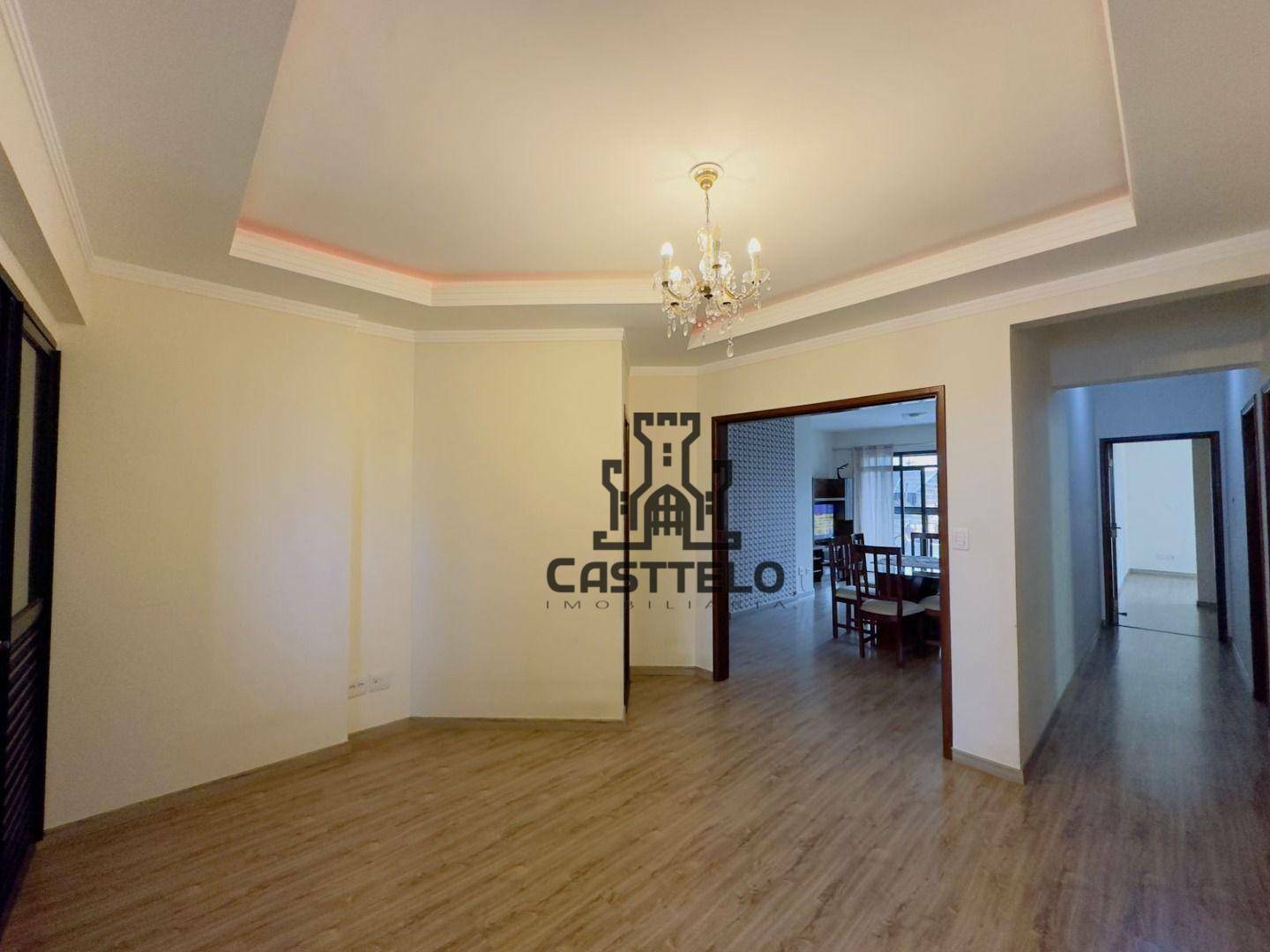 Apartamento à venda com 3 quartos, 138m² - Foto 2