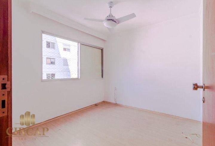 Apartamento à venda com 3 quartos, 130m² - Foto 8