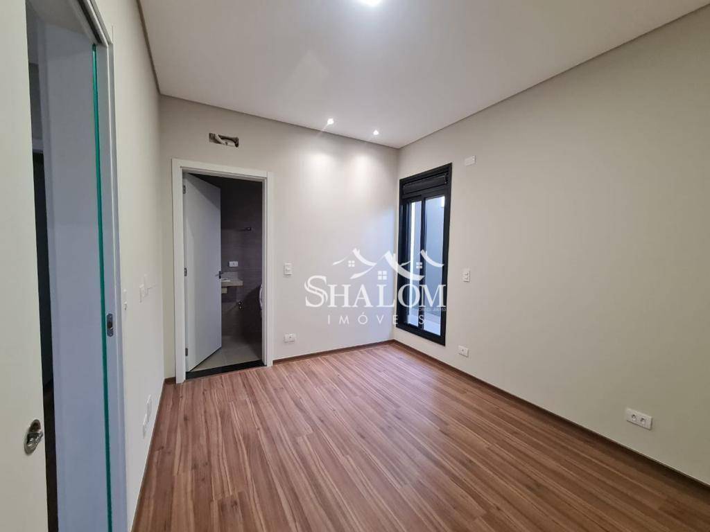 Casa à venda com 3 quartos, 214m² - Foto 14