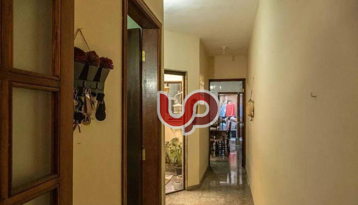 Sobrado à venda com 3 quartos, 150m² - Foto 2