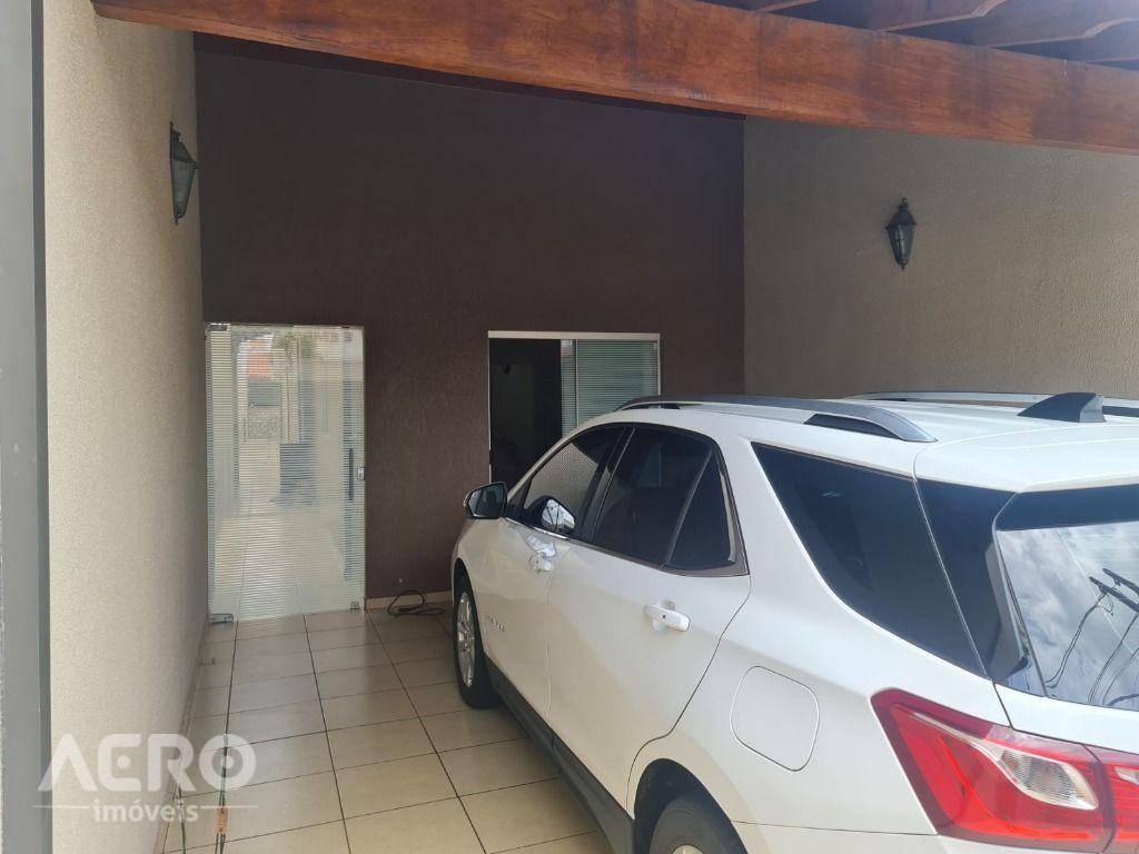 Casa à venda com 3 quartos, 139m² - Foto 4