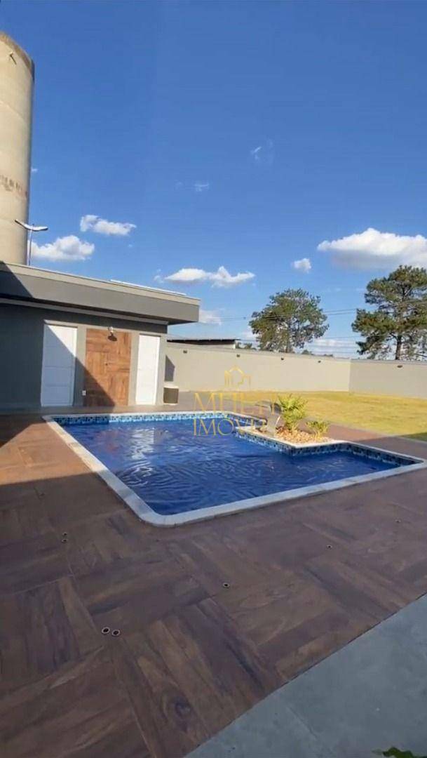 Casa de Condomínio à venda com 4 quartos, 270m² - Foto 2