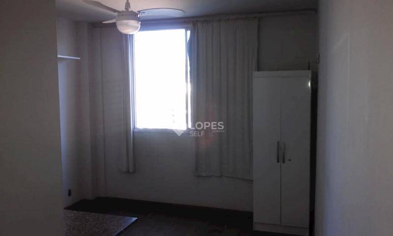 Apartamento à venda com 1 quarto, 55m² - Foto 3