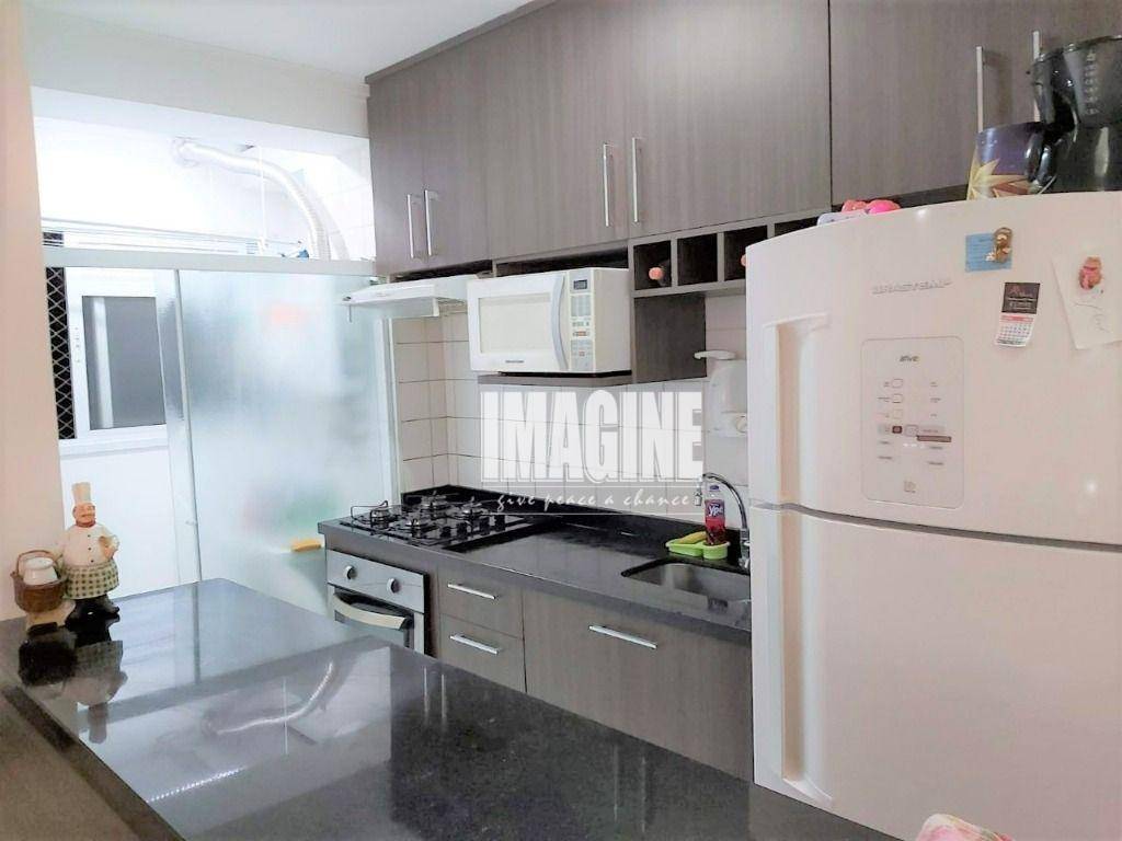 Apartamento à venda com 2 quartos, 65m² - Foto 8