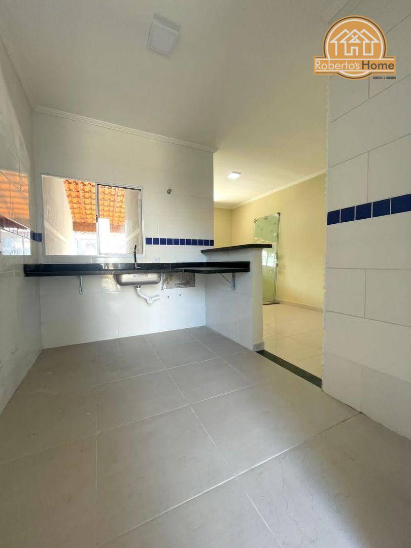 Casa à venda com 2 quartos, 68m² - Foto 6