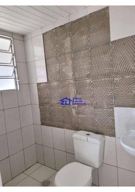 Apartamento à venda com 2 quartos, 39m² - Foto 14