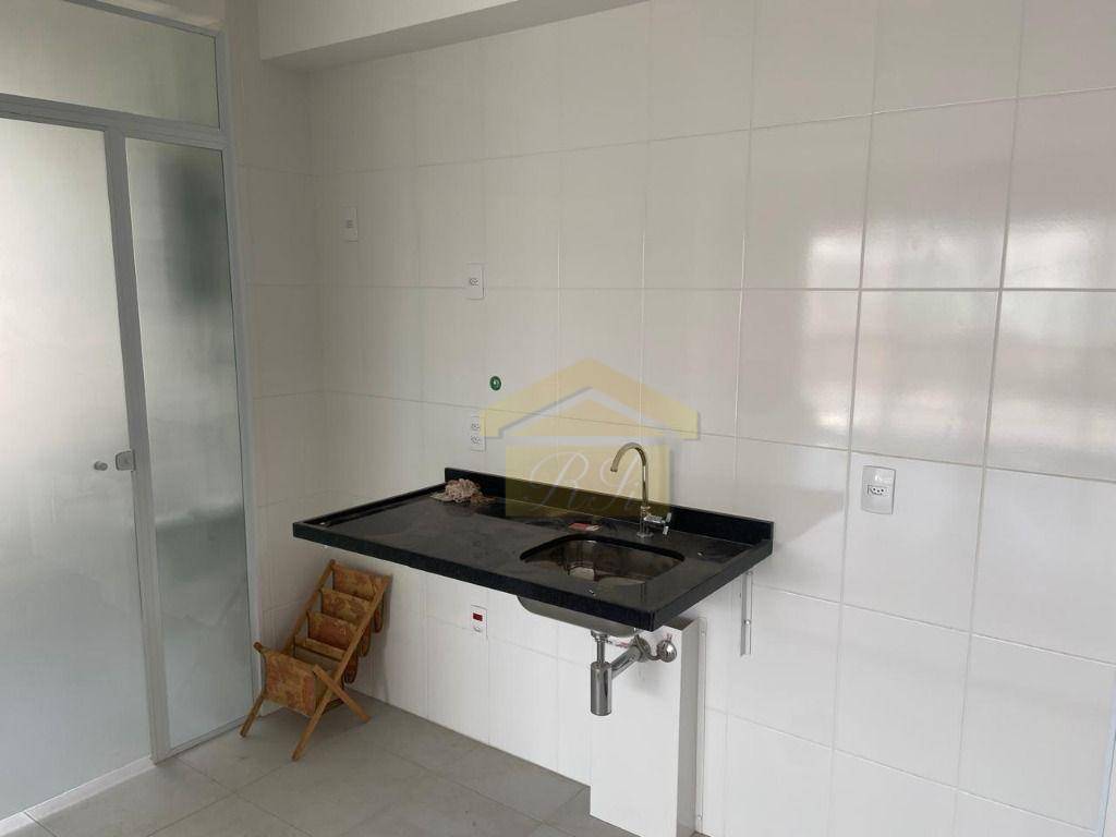 Apartamento à venda com 3 quartos, 81m² - Foto 3