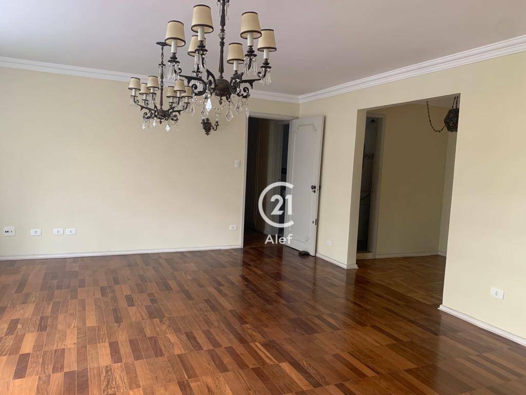 Apartamento para alugar com 3 quartos, 145m² - Foto 1