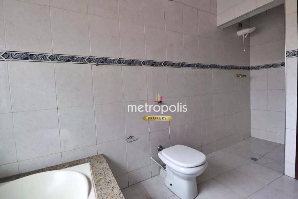 Casa de Condomínio para alugar com 4 quartos, 270m² - Foto 12