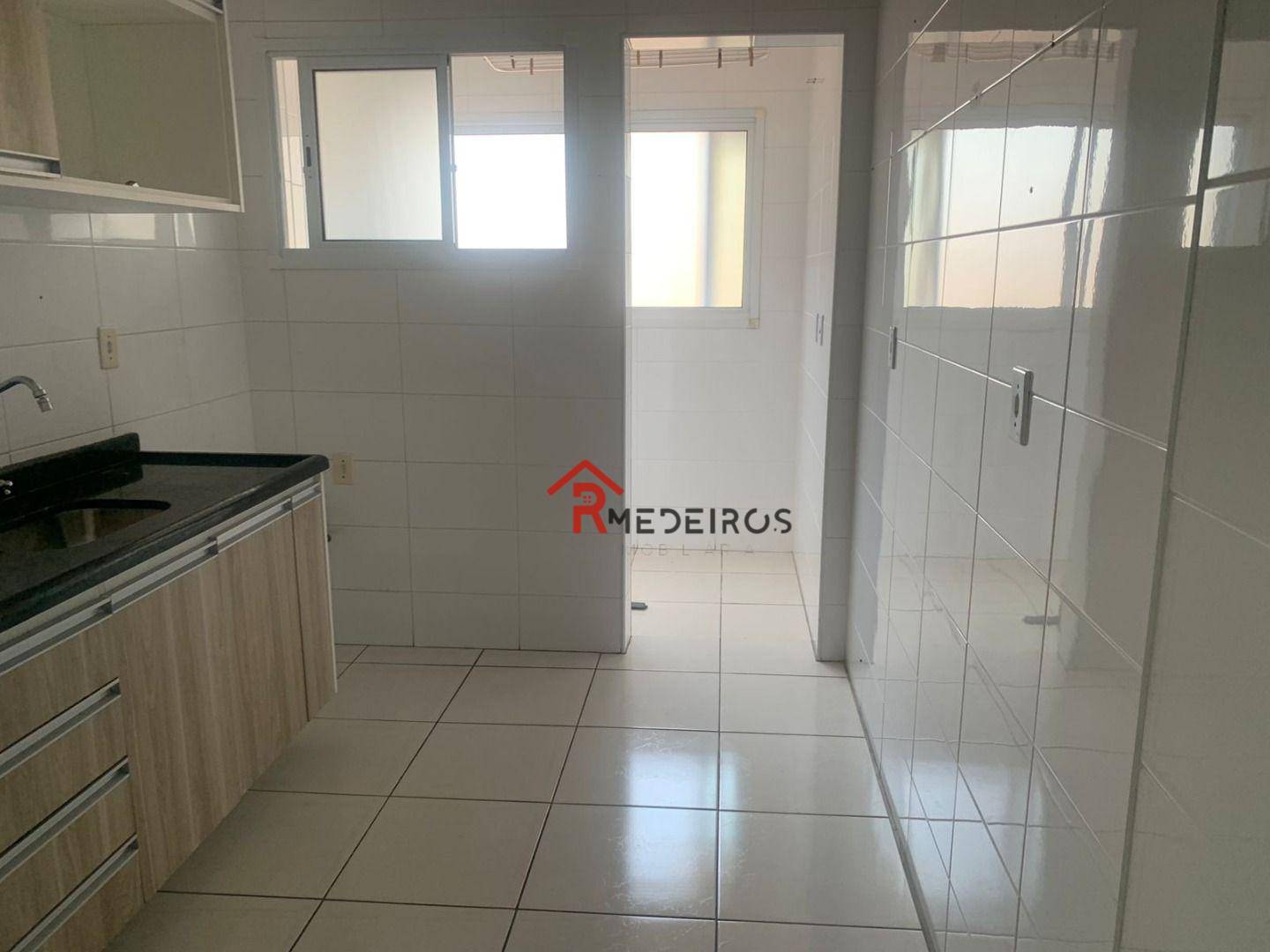 Apartamento à venda com 2 quartos, 75m² - Foto 12