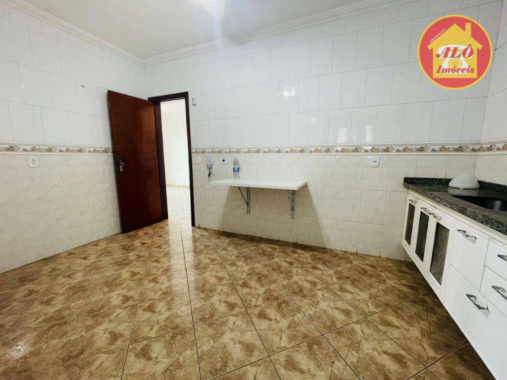 Apartamento à venda com 3 quartos, 137m² - Foto 2