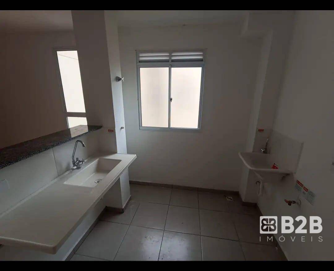 Apartamento à venda com 2 quartos, 43m² - Foto 3