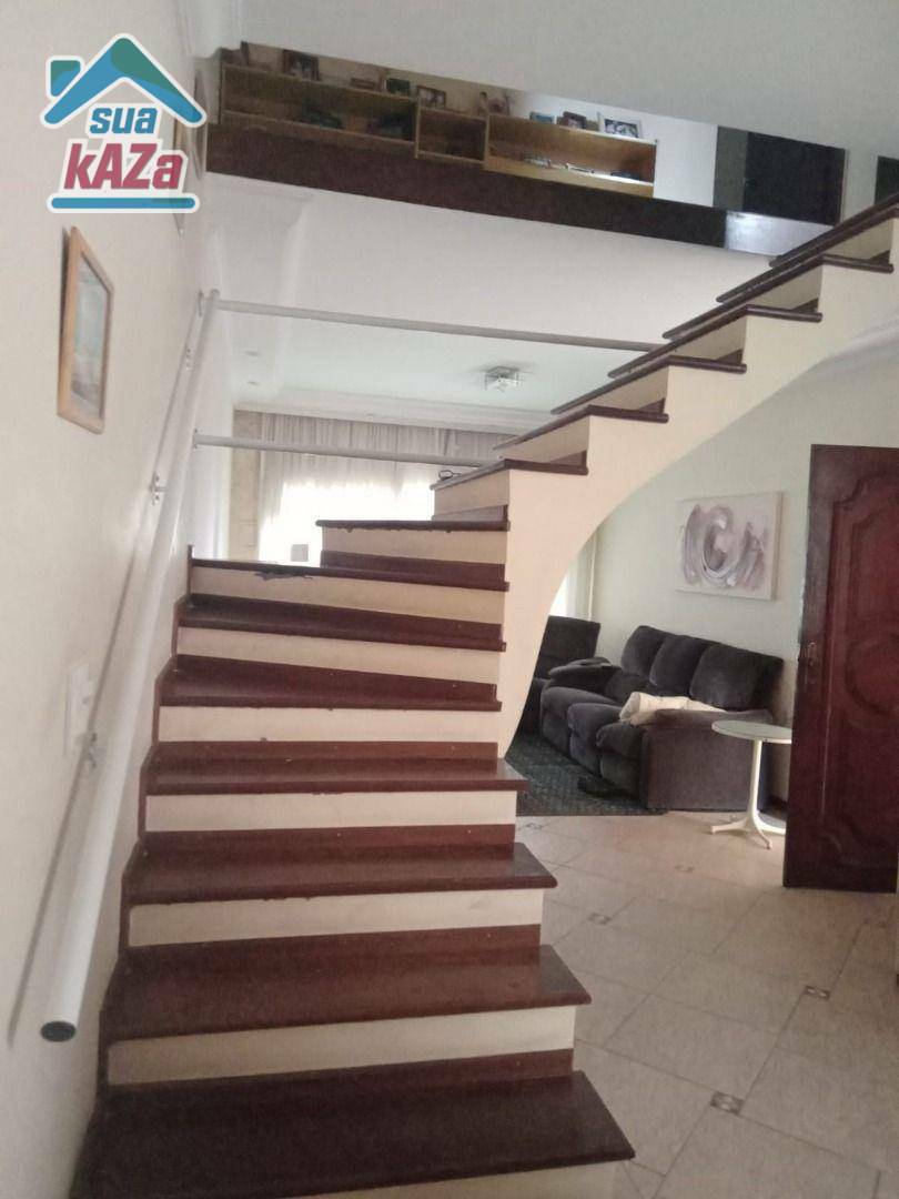 Sobrado à venda com 3 quartos, 200m² - Foto 33