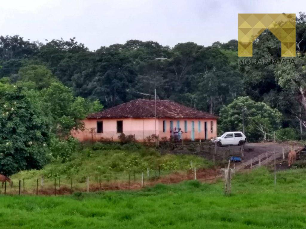 Fazenda à venda com 5 quartos, 98m² - Foto 2