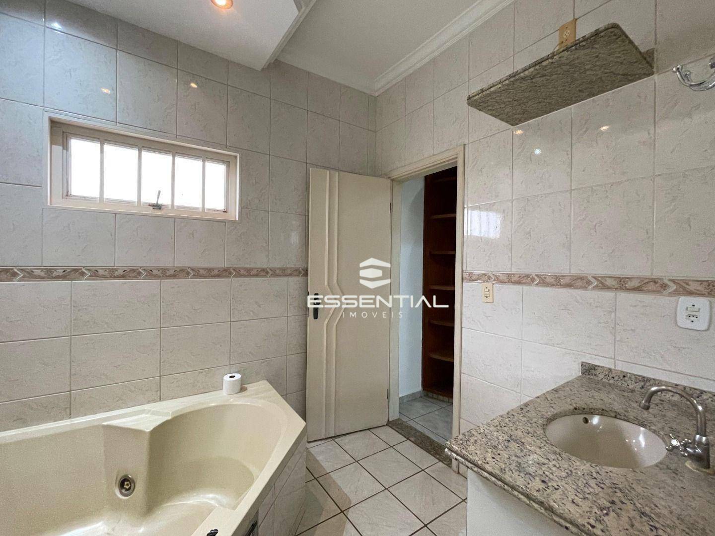 Sobrado para alugar com 3 quartos, 321m² - Foto 28