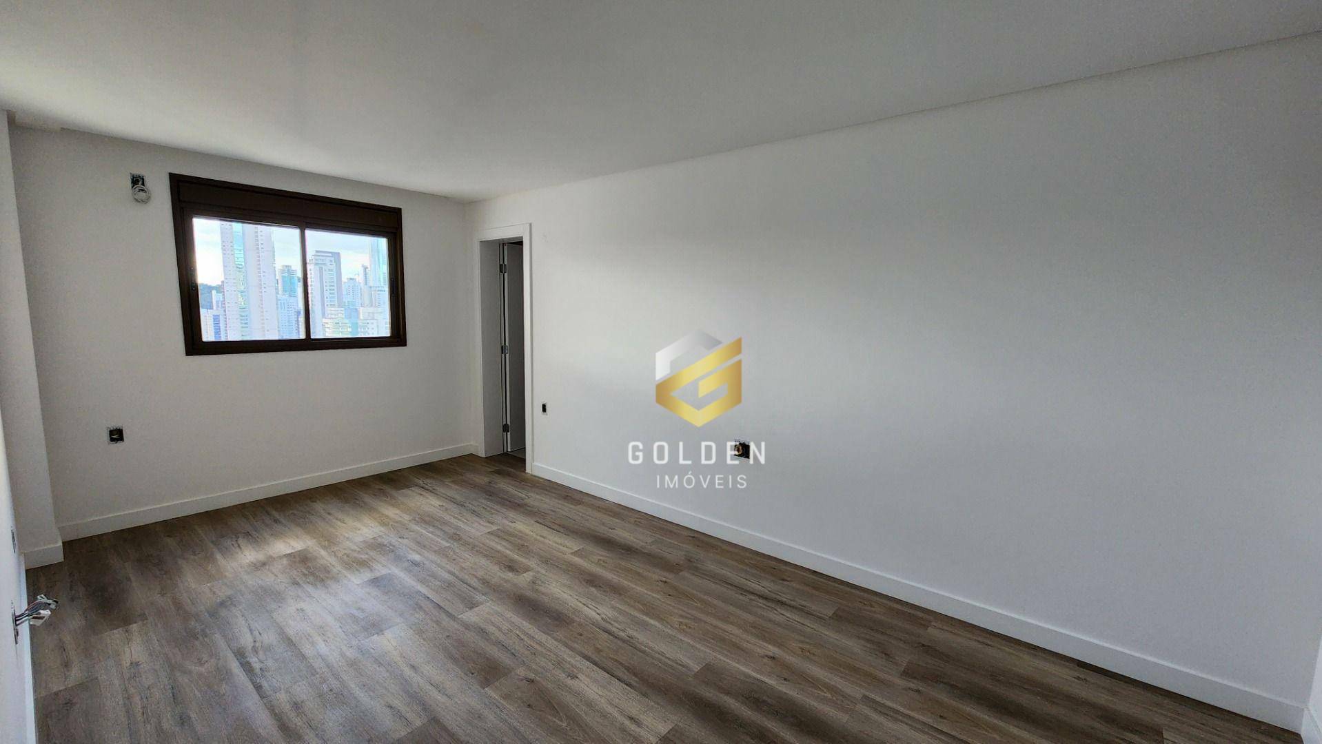 Apartamento à venda com 5 quartos, 238m² - Foto 12