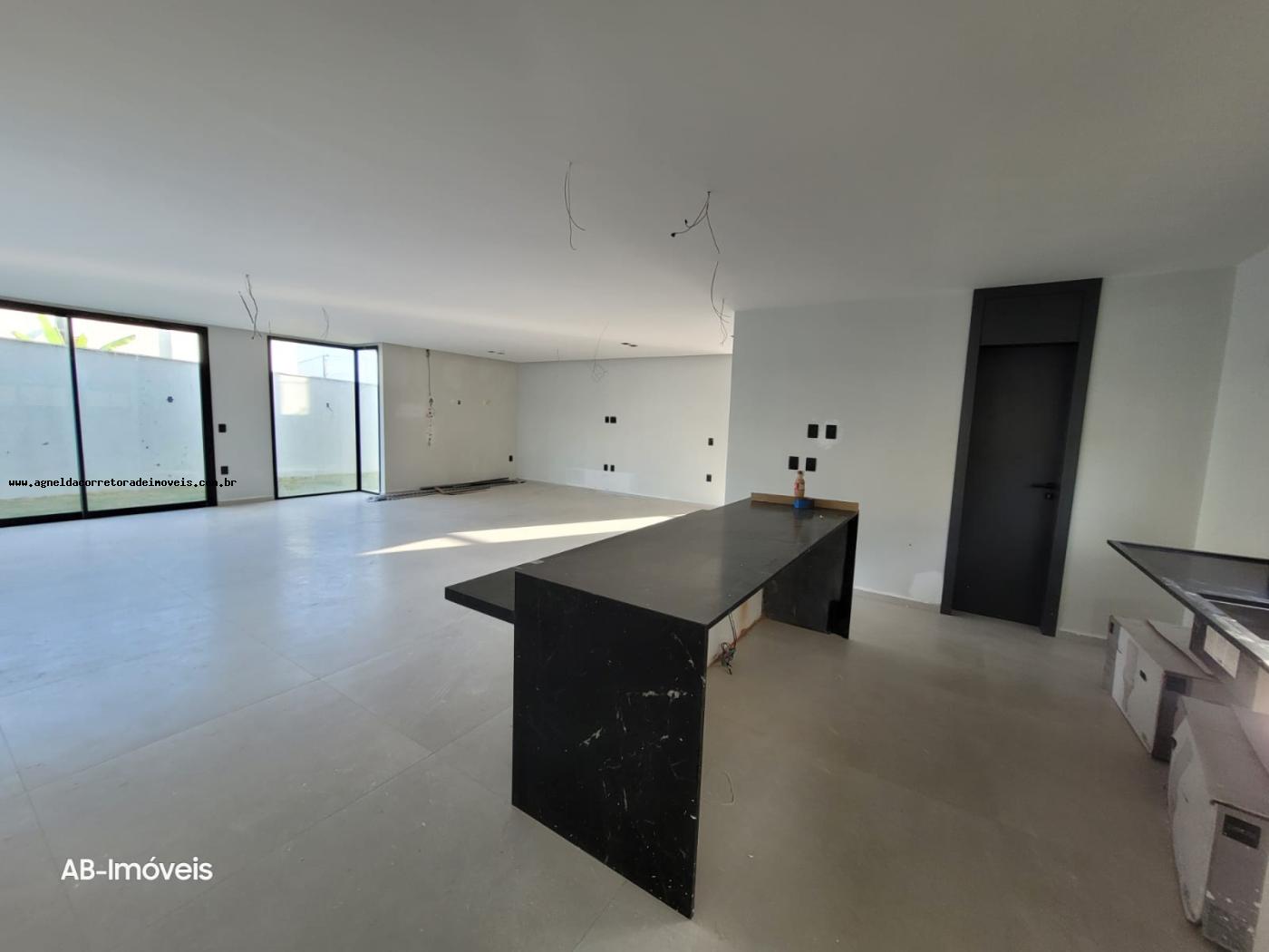 Casa de Condomínio à venda com 7 quartos, 479m² - Foto 3