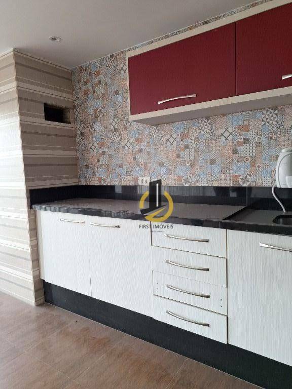 Apartamento à venda com 3 quartos, 140m² - Foto 4