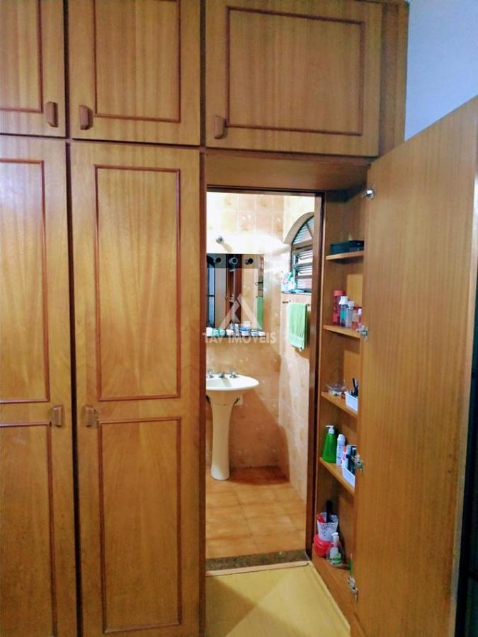 Casa à venda com 4 quartos, 300m² - Foto 9