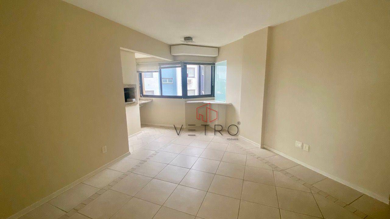 Apartamento à venda com 3 quartos, 160m² - Foto 2