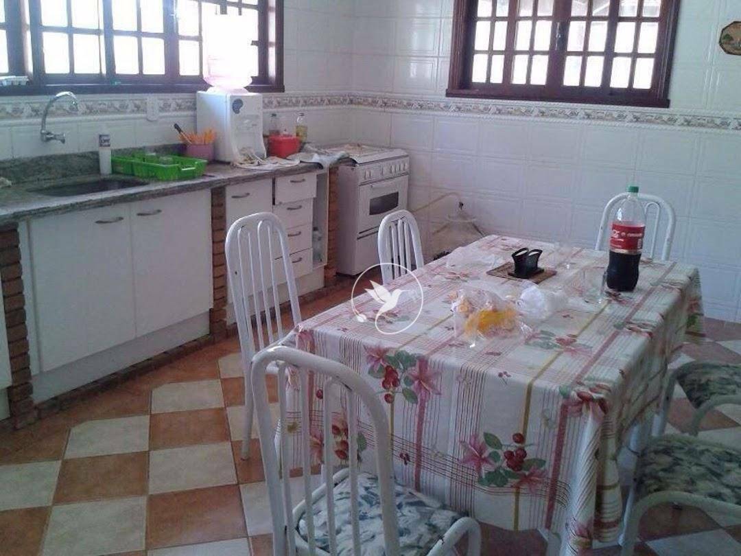 Casa à venda com 3 quartos, 300m² - Foto 13