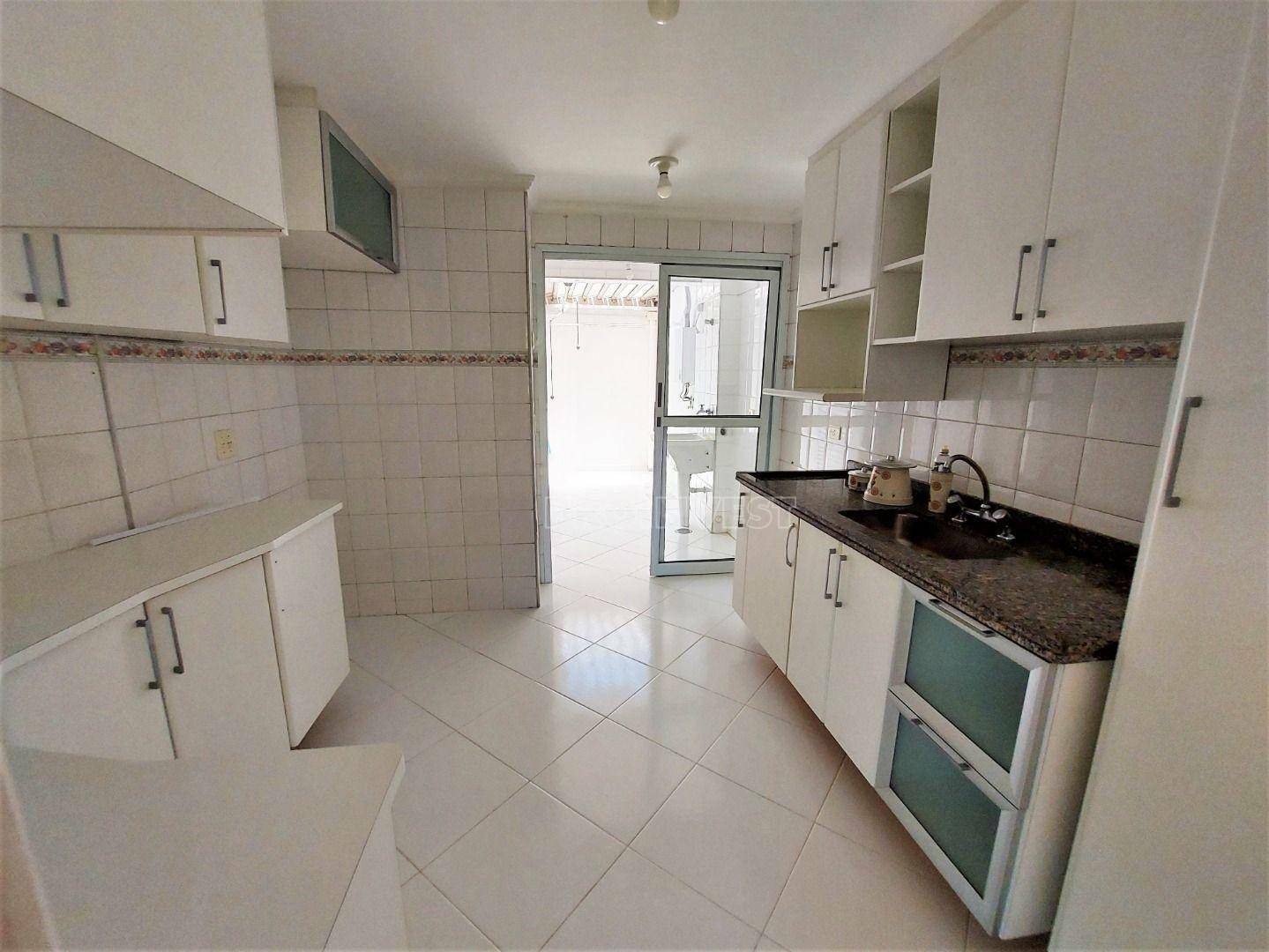 Casa de Condomínio à venda com 3 quartos, 244m² - Foto 23