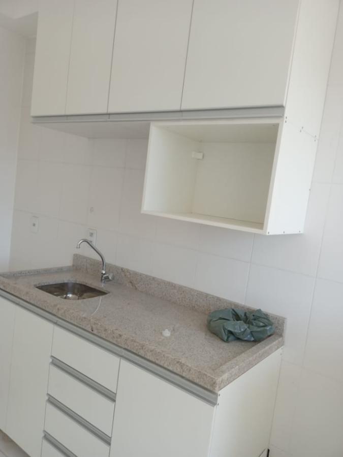 Apartamento à venda com 2 quartos, 61m² - Foto 4