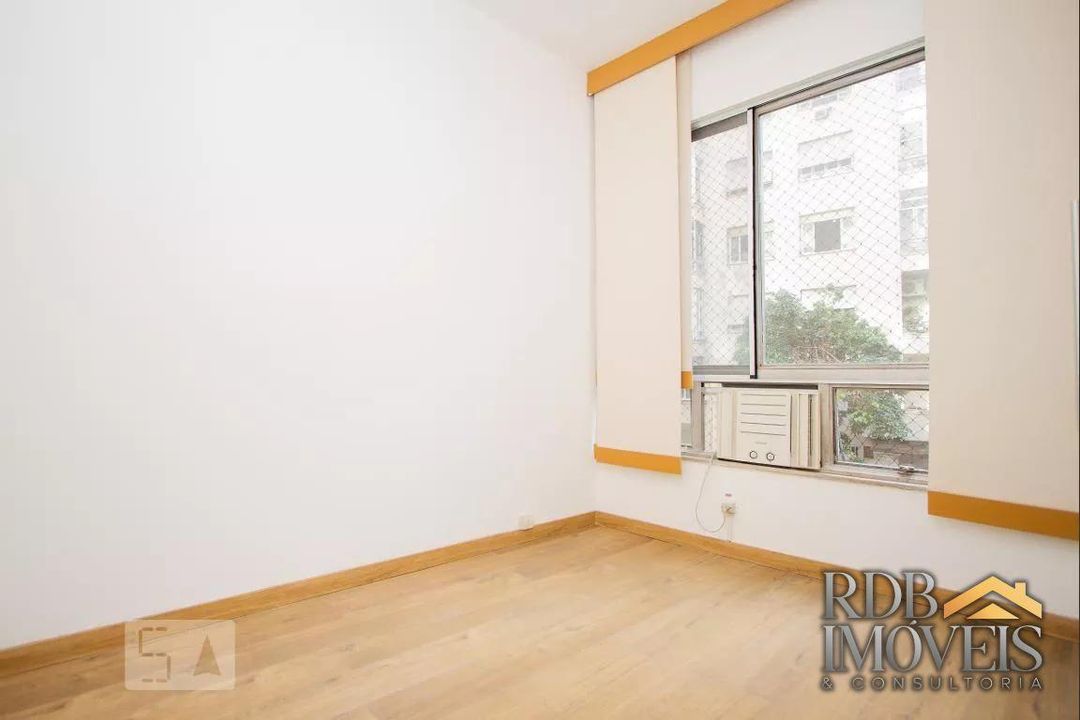 Apartamento à venda com 3 quartos, 130m² - Foto 4