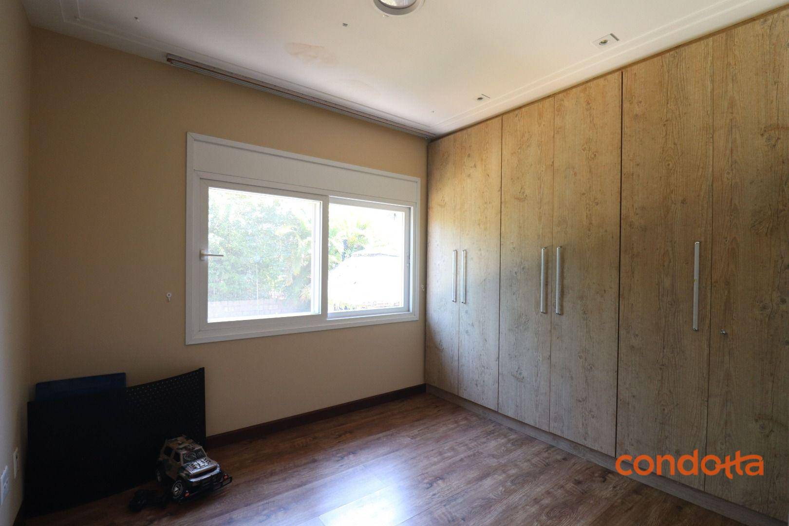 Casa de Condomínio para alugar com 5 quartos, 450m² - Foto 30