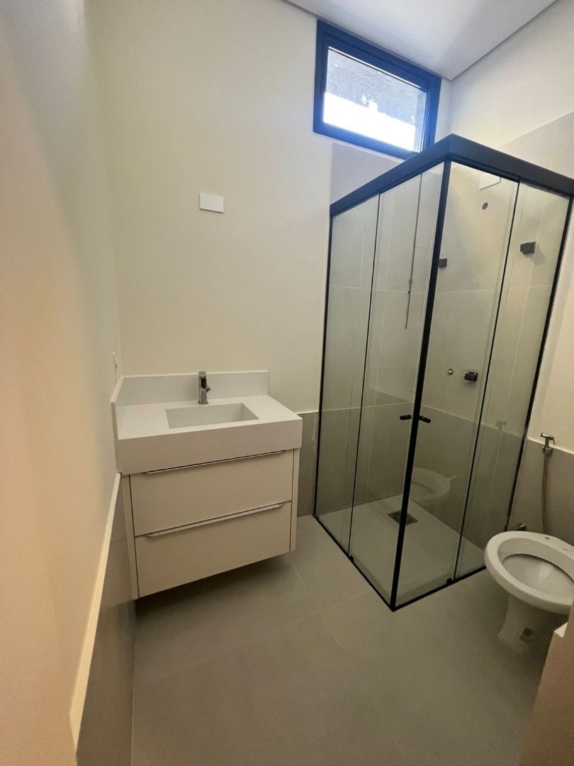 Casa à venda com 3 quartos, 240m² - Foto 11