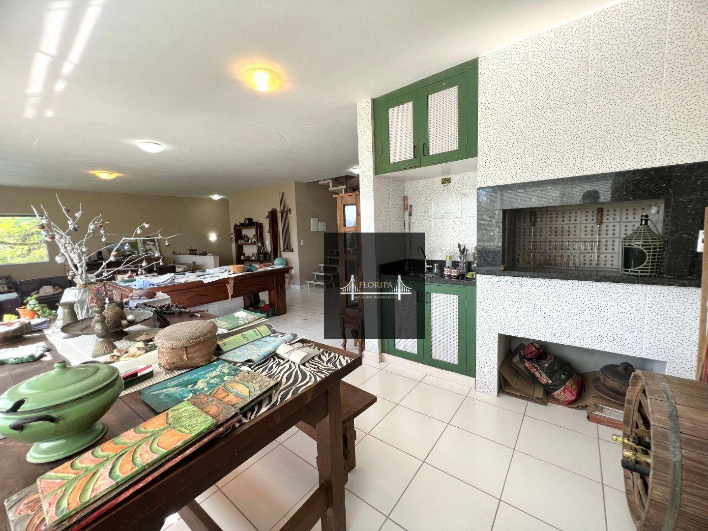 Casa à venda com 2 quartos, 220m² - Foto 12